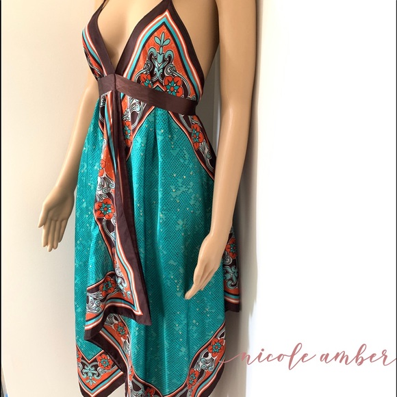 🦋UNIQUE🦋 VINTAGE EXOTIC SATIN DRESS SZ S/ M - Picture 3 of 6